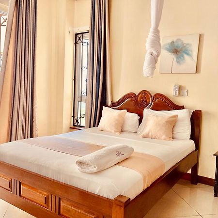 Bed and Breakfast Elna'S Nyali - Work & Unwind - Pool, Sea Views, Ac & Fast Wi-Fi Момбаса Екстер'єр фото