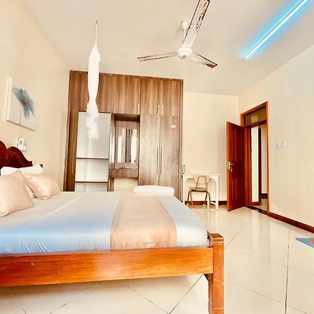 Bed and Breakfast Elna'S Nyali - Work & Unwind - Pool, Sea Views, Ac & Fast Wi-Fi Момбаса Екстер'єр фото