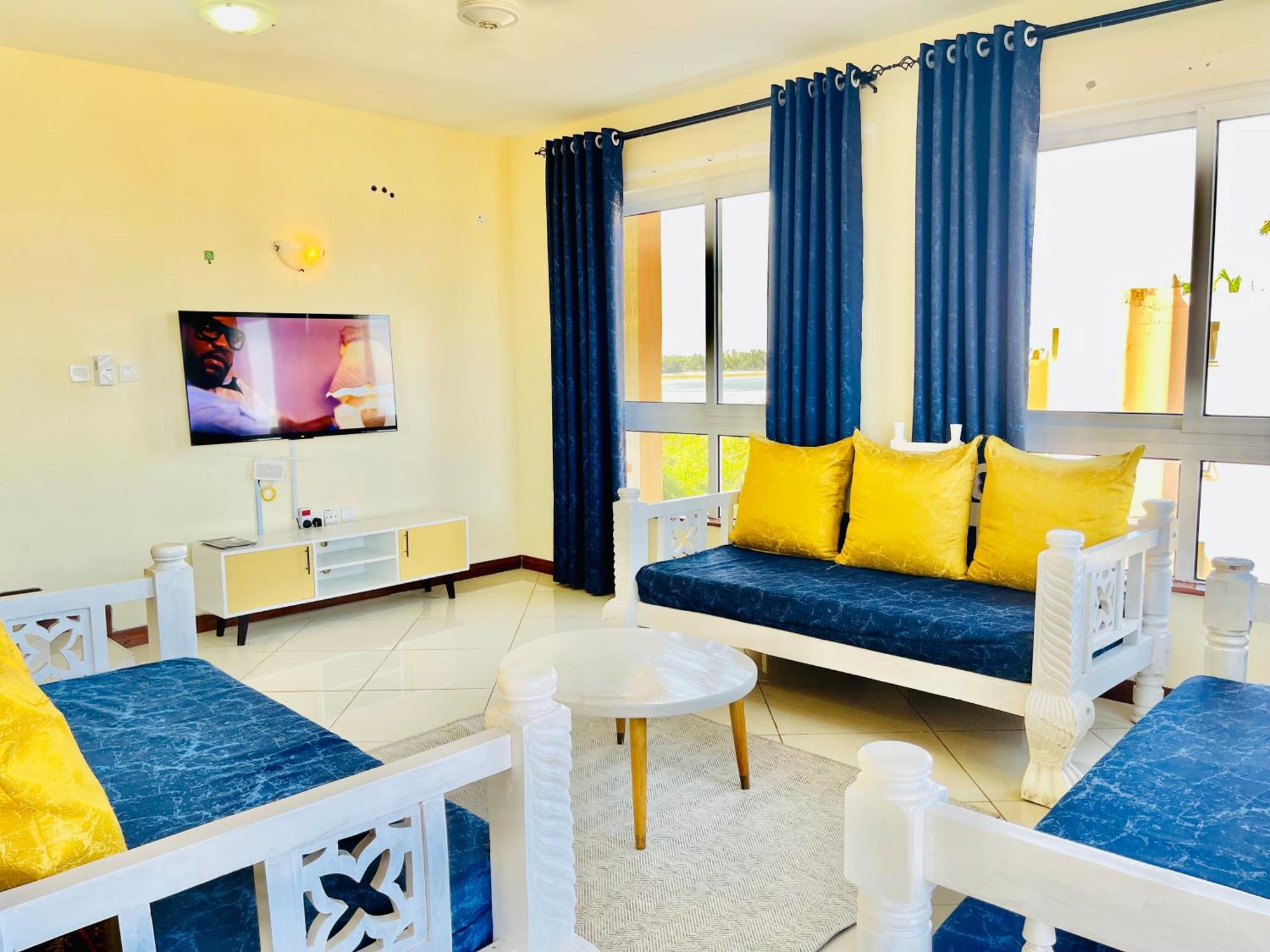 Bed and Breakfast Elna'S Nyali - Work & Unwind - Pool, Sea Views, Ac & Fast Wi-Fi Момбаса Екстер'єр фото