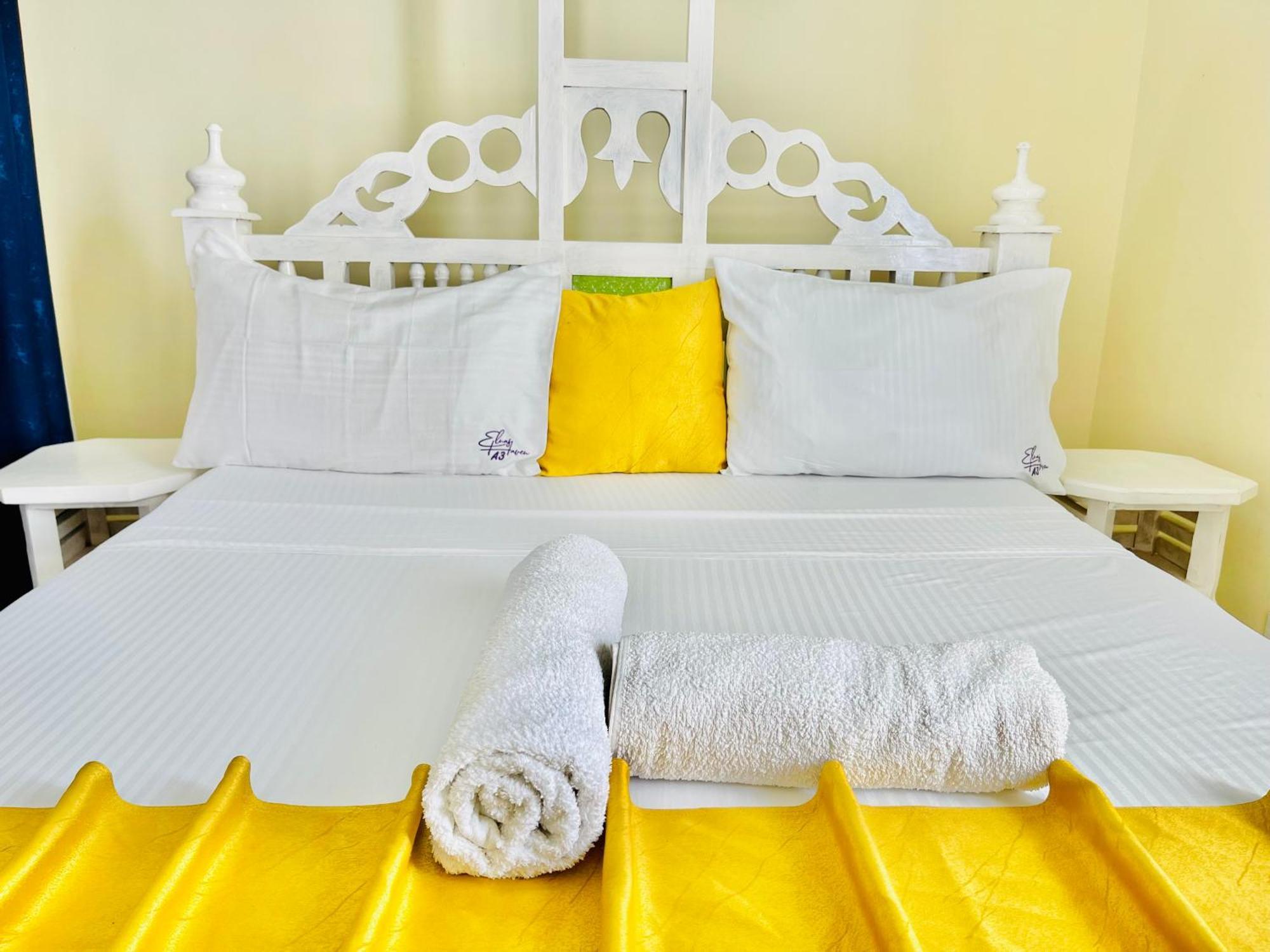 Bed and Breakfast Elna'S Nyali - Work & Unwind - Pool, Sea Views, Ac & Fast Wi-Fi Момбаса Екстер'єр фото
