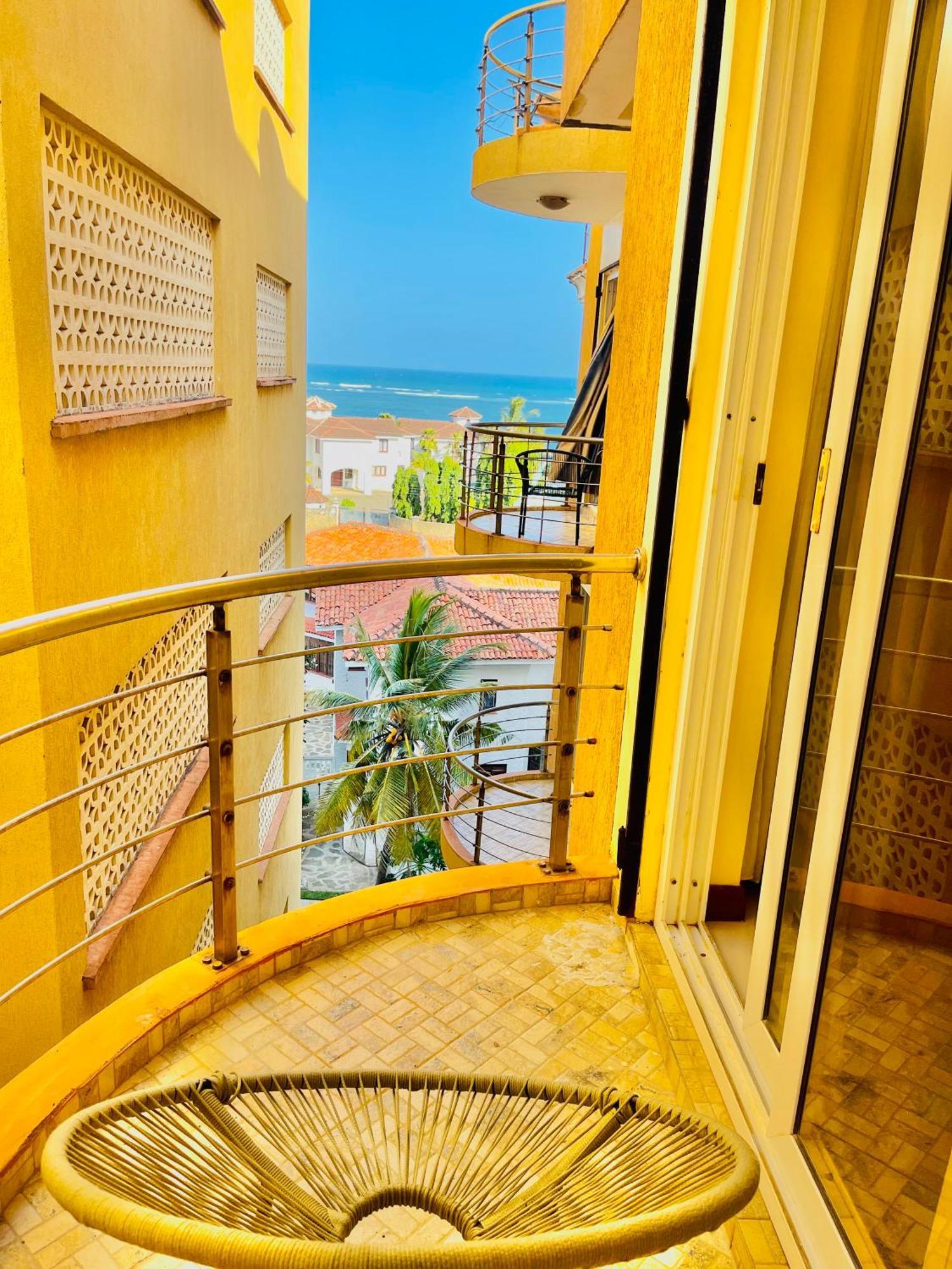Bed and Breakfast Elna'S Nyali - Work & Unwind - Pool, Sea Views, Ac & Fast Wi-Fi Момбаса Екстер'єр фото
