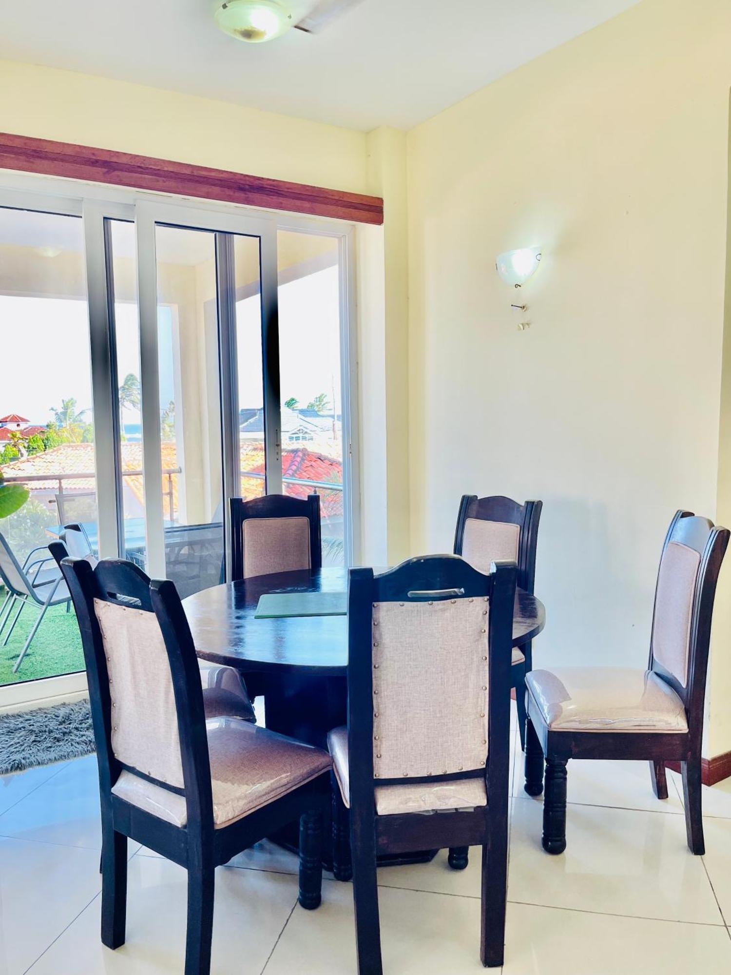 Bed and Breakfast Elna'S Nyali - Work & Unwind - Pool, Sea Views, Ac & Fast Wi-Fi Момбаса Екстер'єр фото