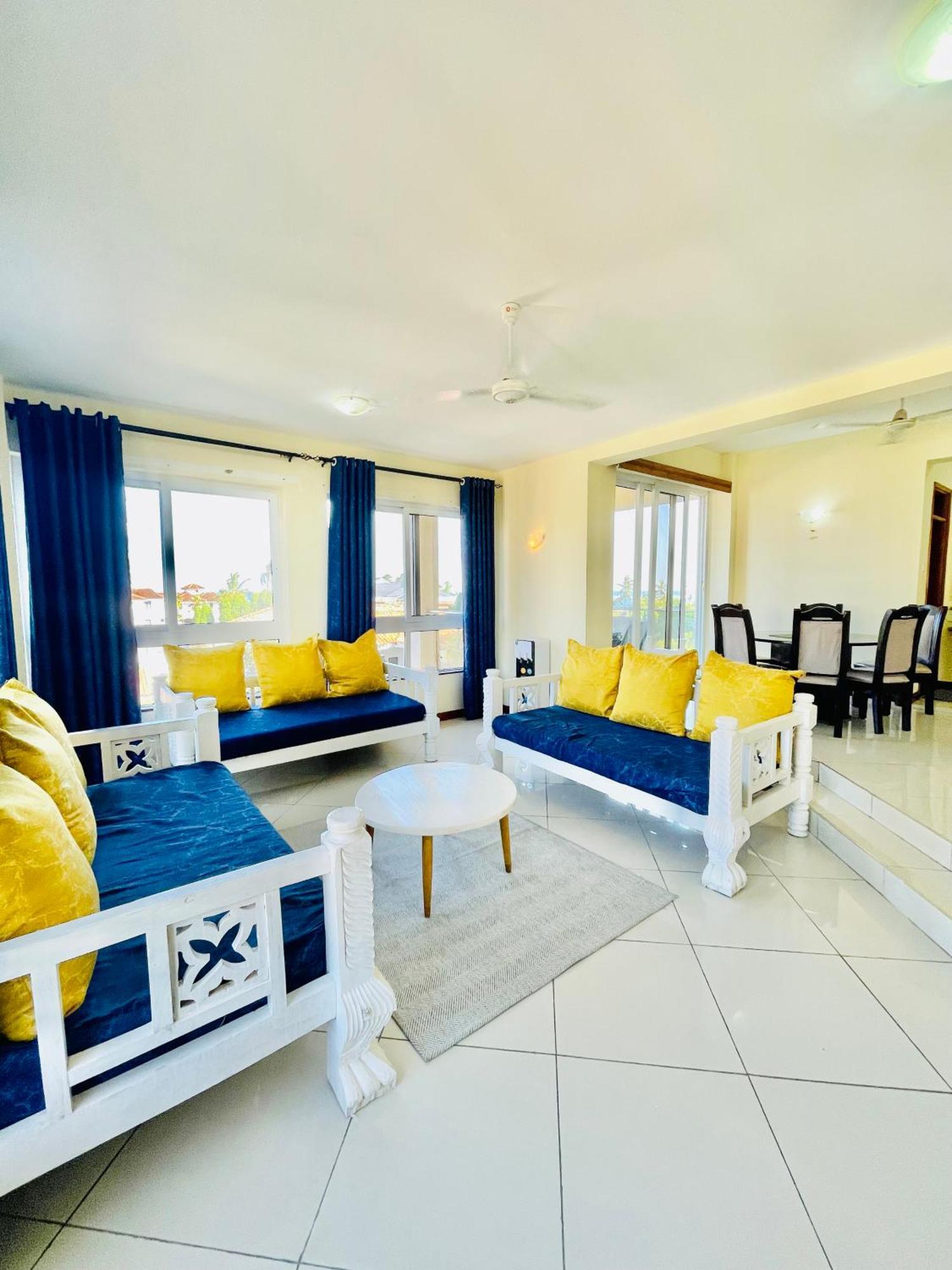 Bed and Breakfast Elna'S Nyali - Work & Unwind - Pool, Sea Views, Ac & Fast Wi-Fi Момбаса Екстер'єр фото