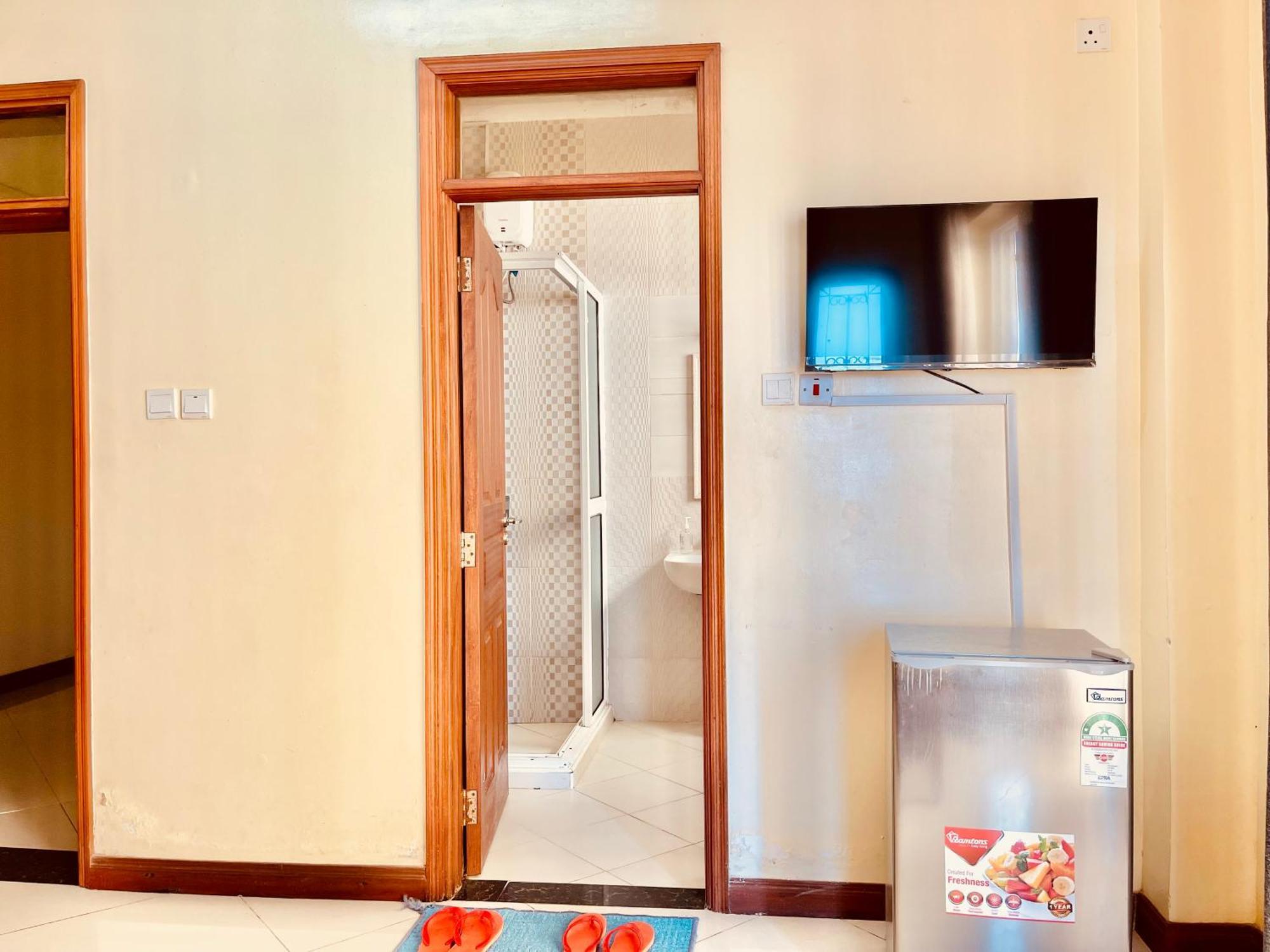 Bed and Breakfast Elna'S Nyali - Work & Unwind - Pool, Sea Views, Ac & Fast Wi-Fi Момбаса Екстер'єр фото